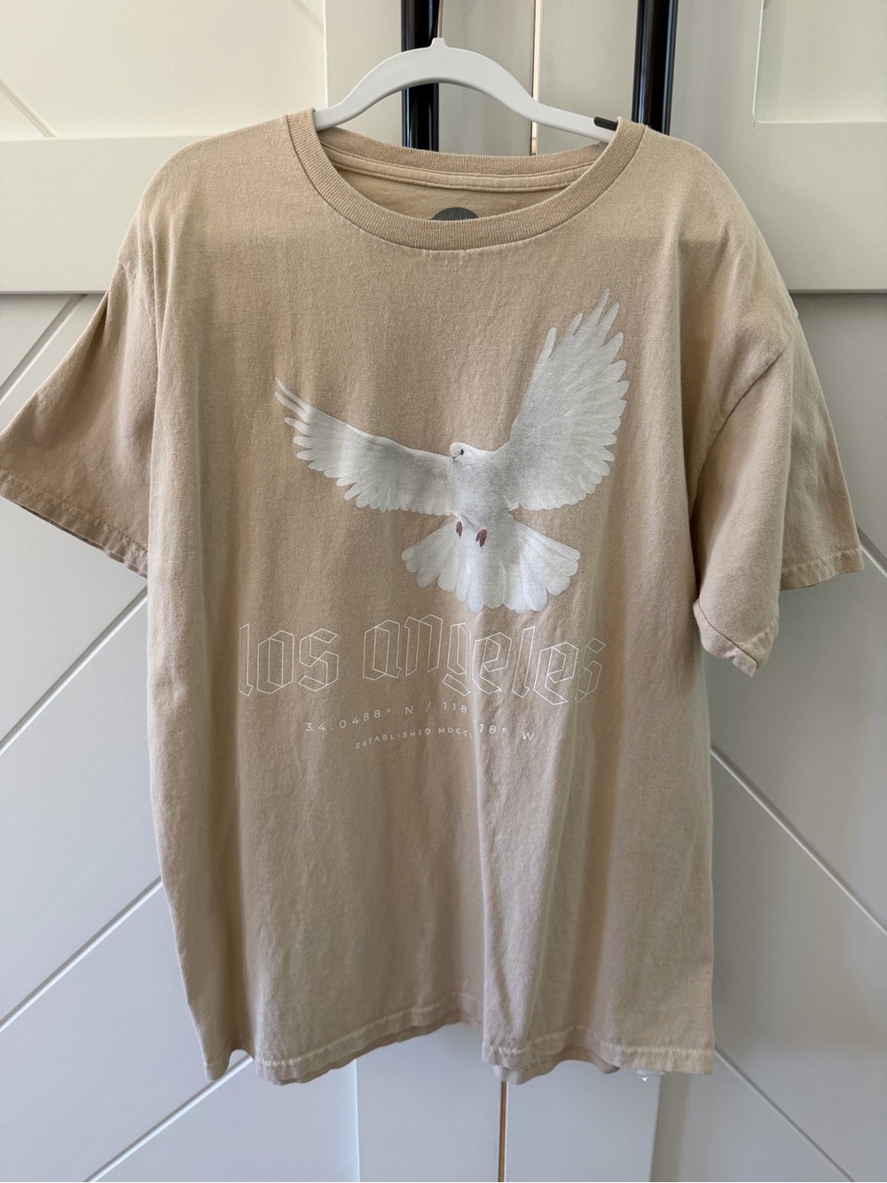 Beige Los Angeles Dove Graphic Tee